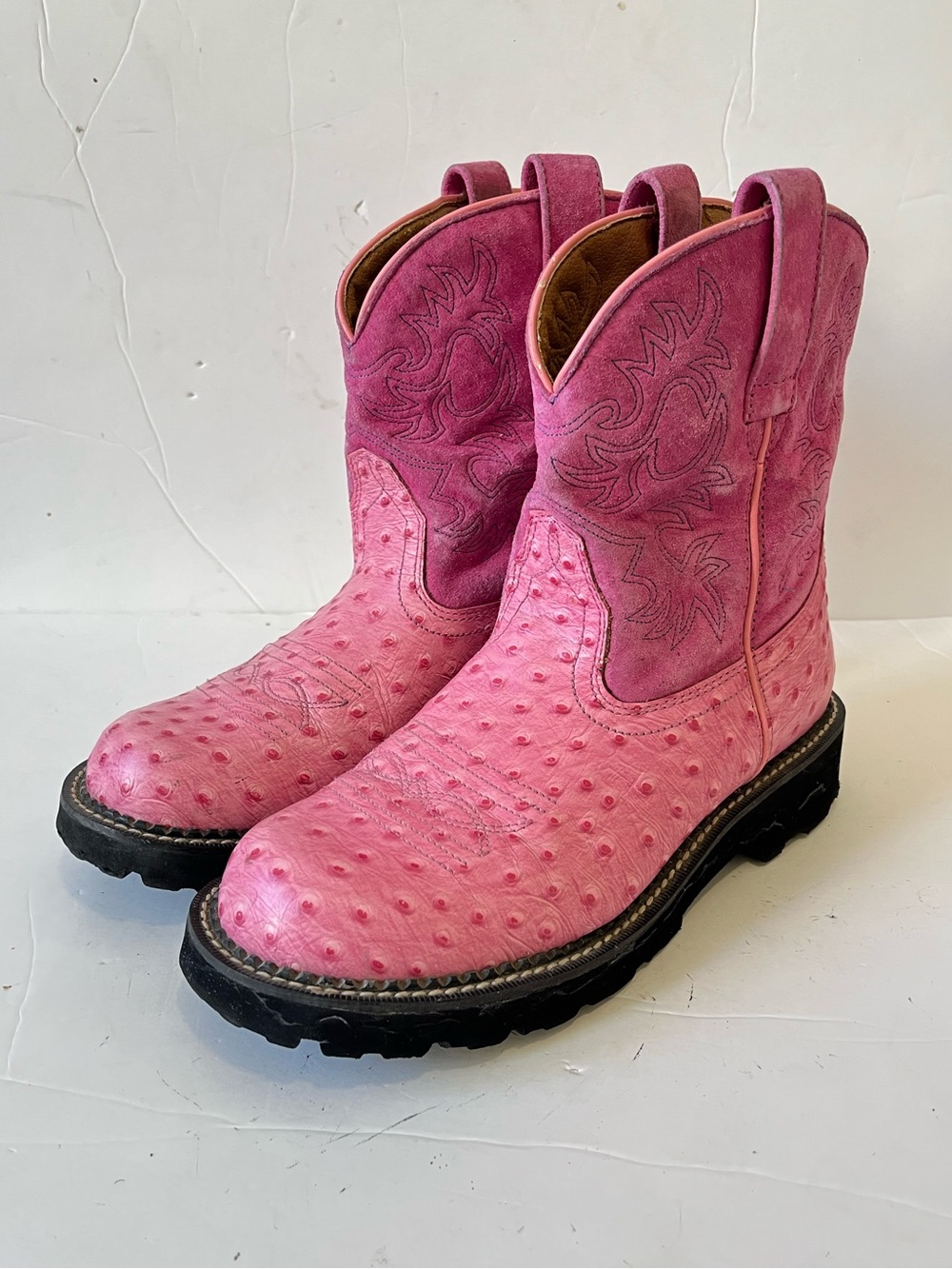 Ariat fatbaby Pink suede ostrich print Western cowboy Boots size 9.5B